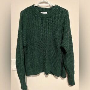 Pretty dark green Old Navy sweater